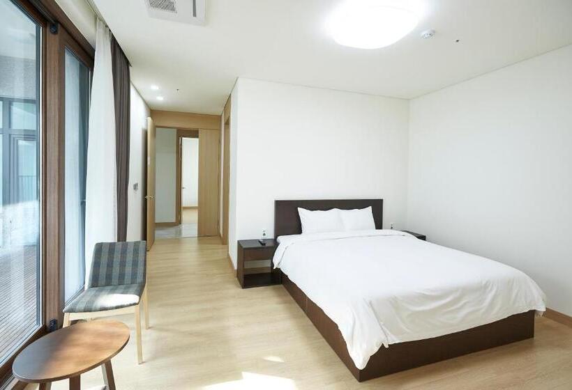 ホテル Pyeongchang The White