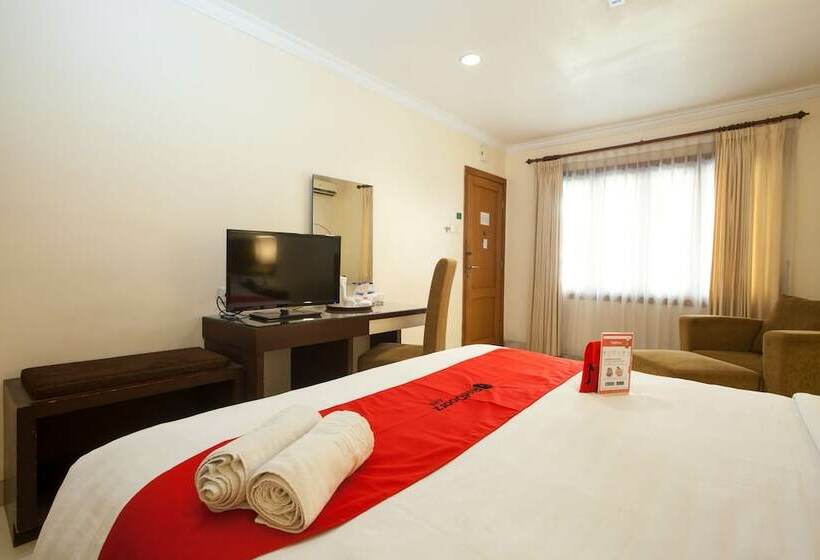 酒店 Reddoorz Premium @ Raya Nginden