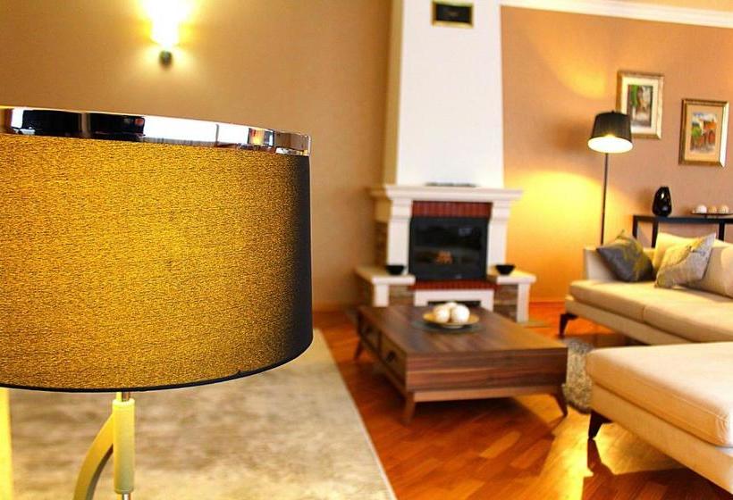 هتل Sapphire Zagulba