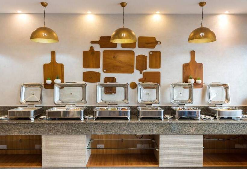 Отель Sugar Business