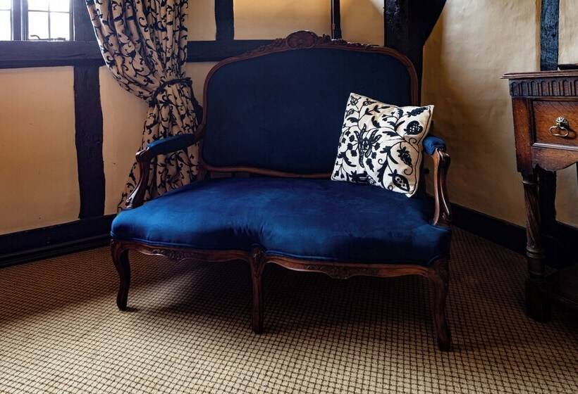 فندق The Crown Inn