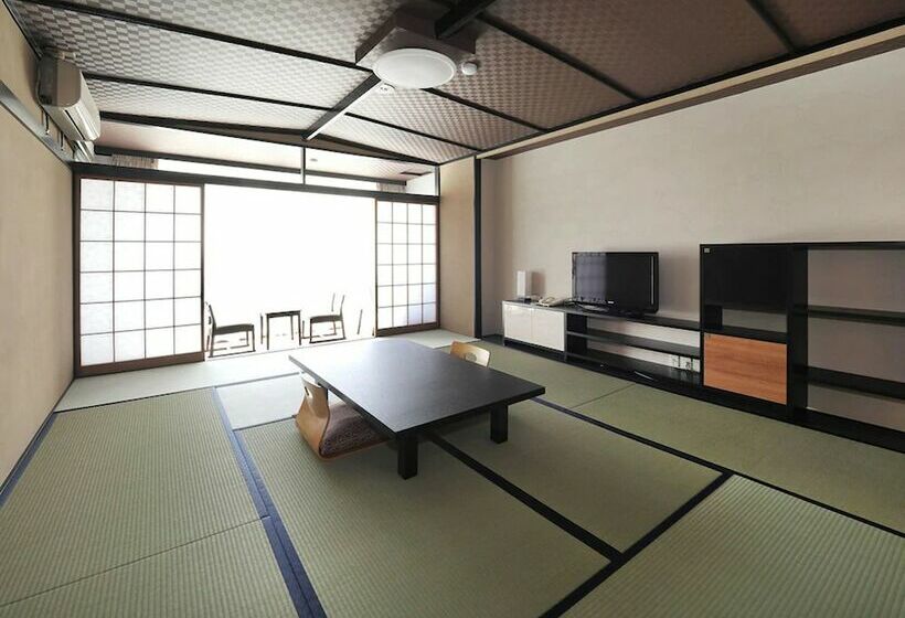 בית מלון כפרי Tokiwa