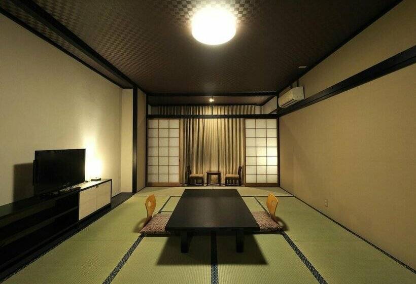 בית מלון כפרי Tokiwa