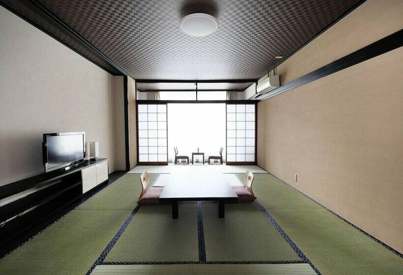 בית מלון כפרי Tokiwa