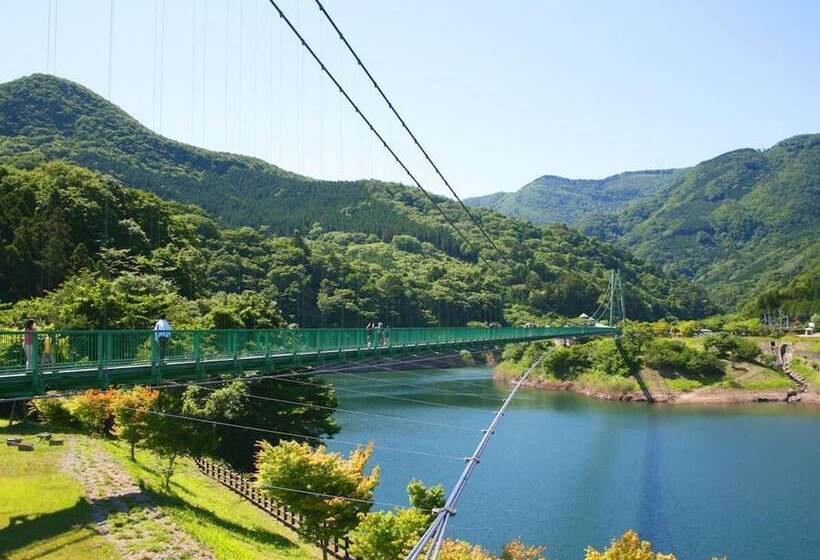 בית מלון כפרי Tokiwa