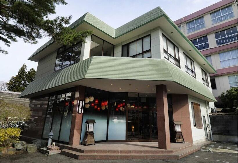 בית מלון כפרי Tokiwa