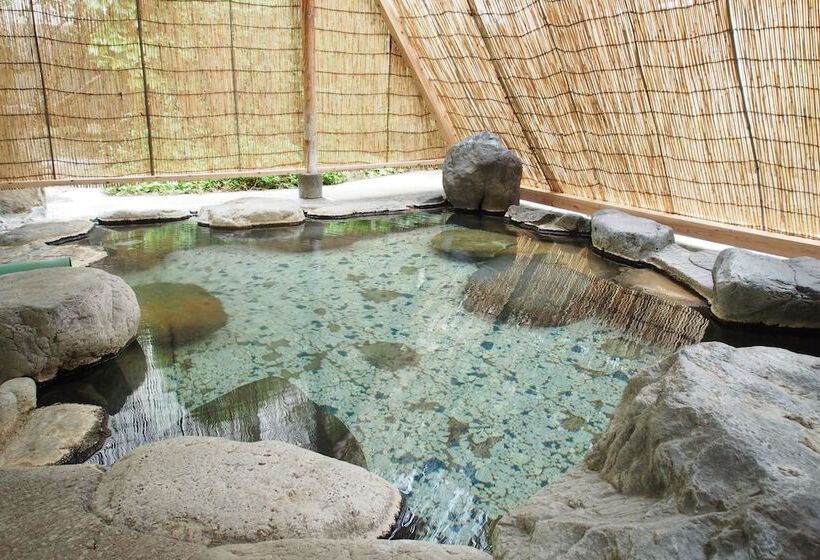 בית מלון כפרי Tokiwa