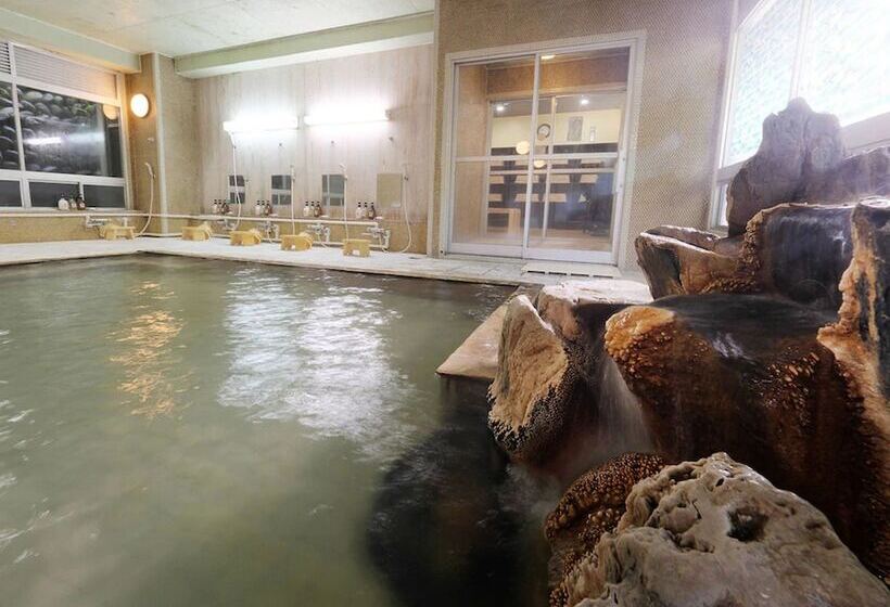 בית מלון כפרי Tokiwa