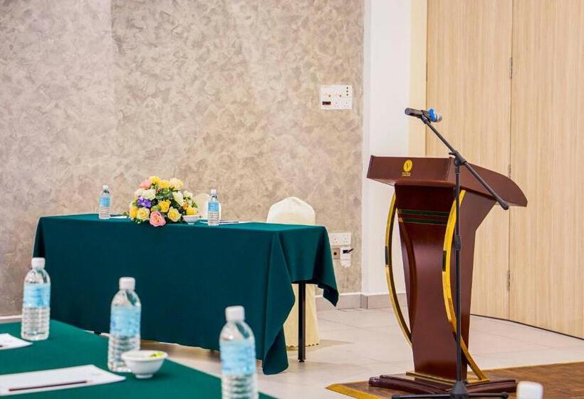 فندق Victoria Garden