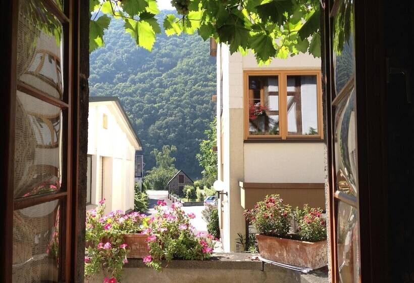 Отель Weingut Dehren