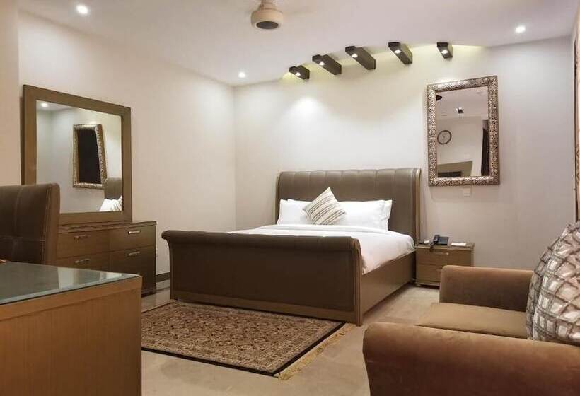 Zifan Hotel & Suites