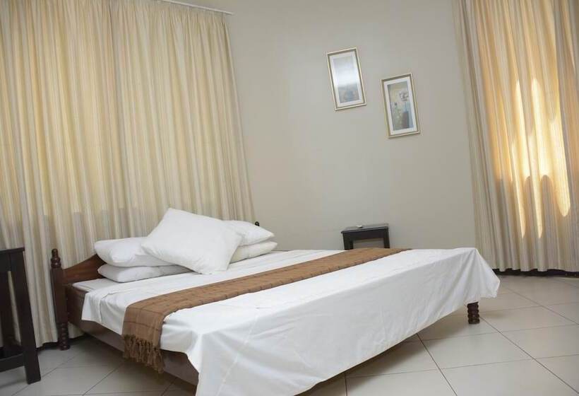 Keys Hotel Mbokomu Branch