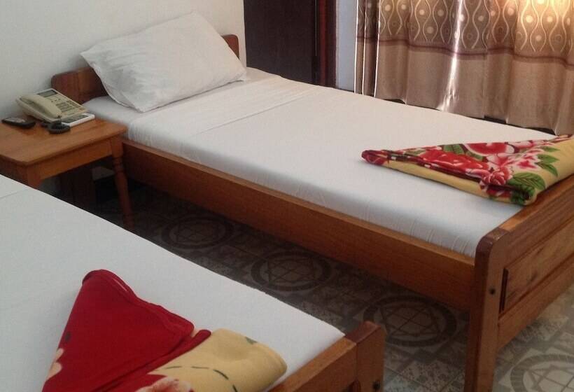 Keys Hotel Mbokomu Branch