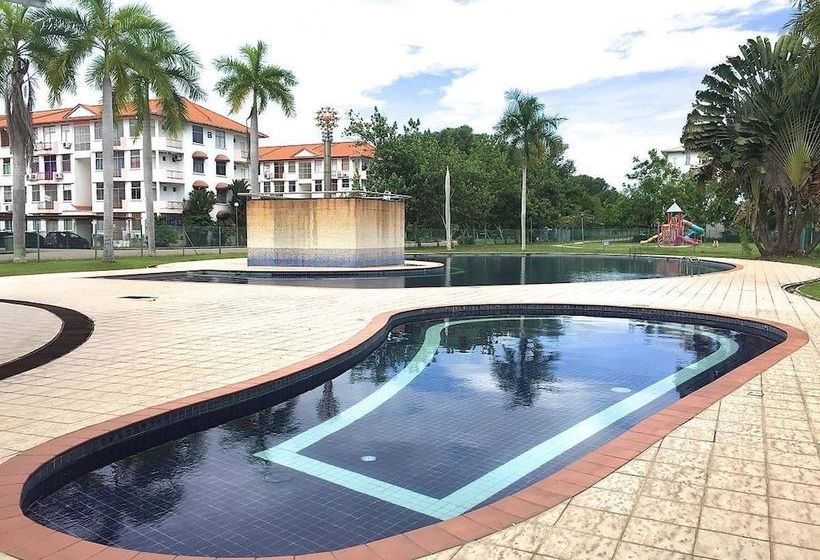 Summerbay Beach Resort Apartment