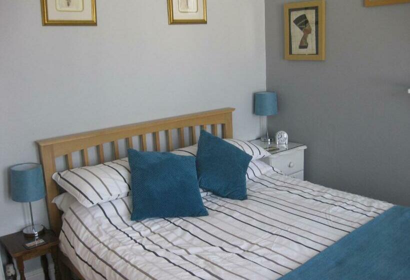 膳宿费 Acorns Guest House