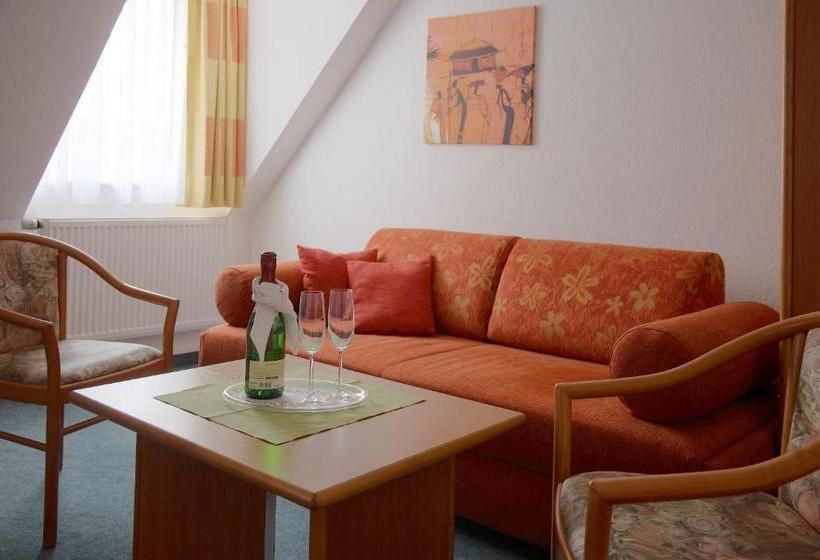 بنسيون Adler Hotel Delitzsch