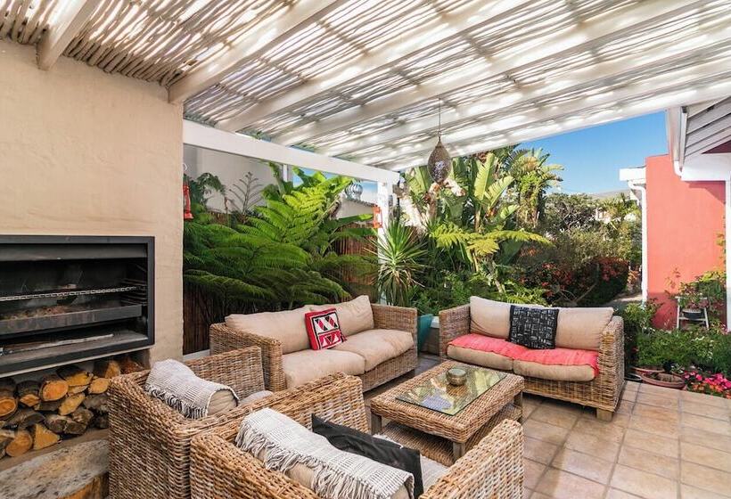 Пансион African Breeze Guest House