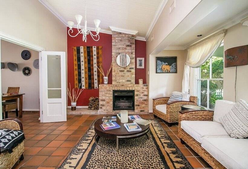 Пансион African Breeze Guest House