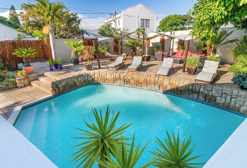 Пансион African Breeze Guest House