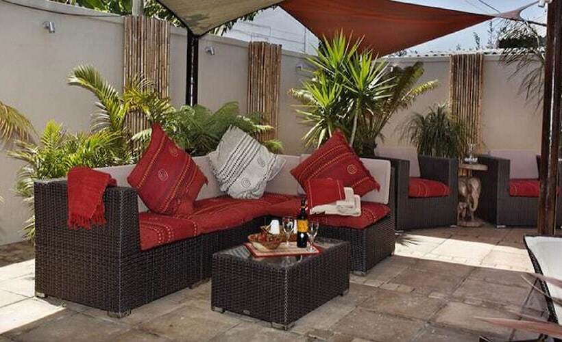 Пансион African Breeze Guest House