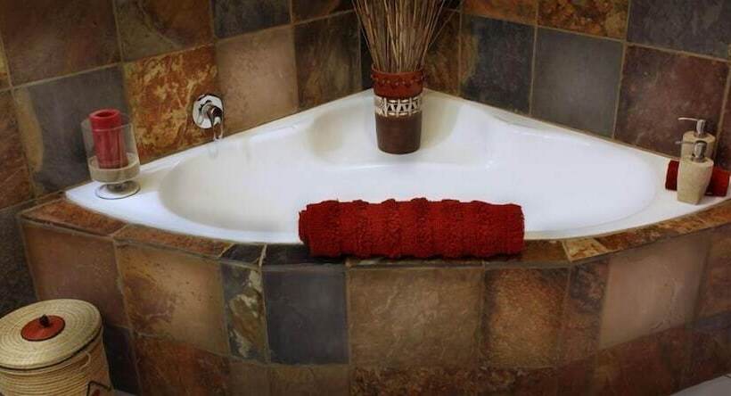 Пансион African Breeze Guest House