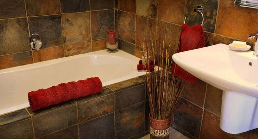 Пансион African Breeze Guest House