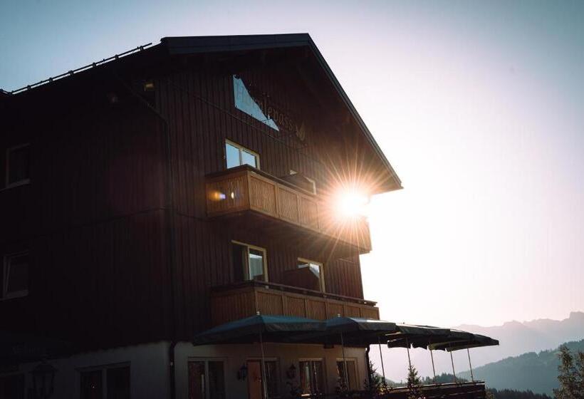 ペンション Alpengasthof Hörnlepass