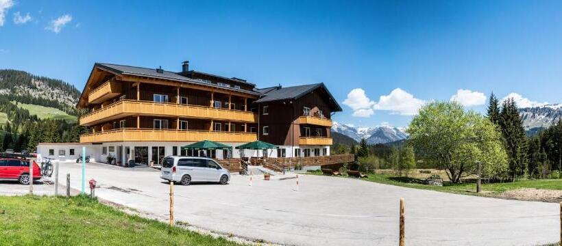 ペンション Alpengasthof Hörnlepass
