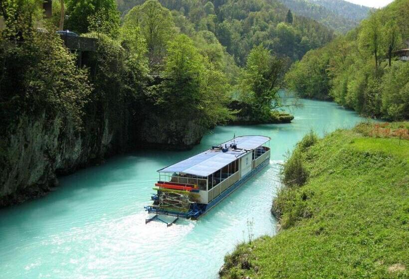 پانسیون Apartments And Rooms Tavcar