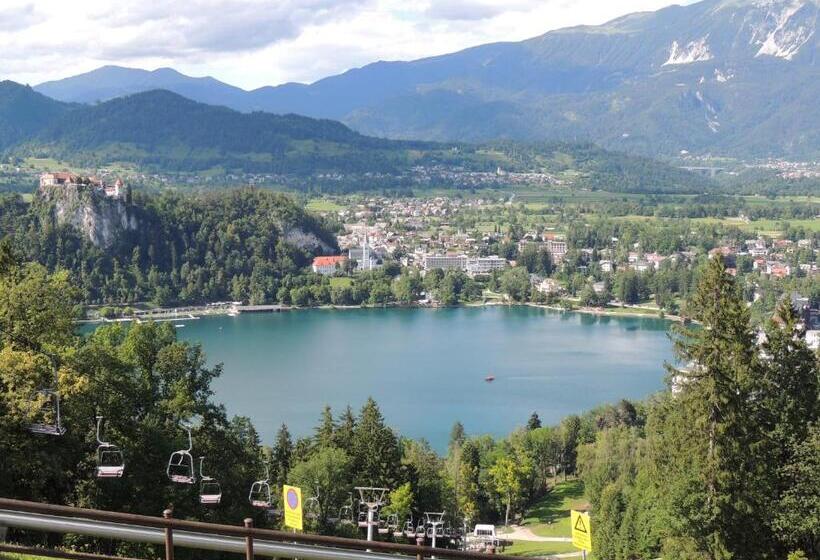 پانسیون Apartments And Rooms Tavcar