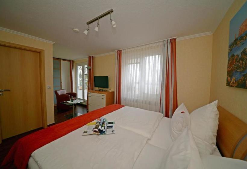 膳宿费 Aqua Marina