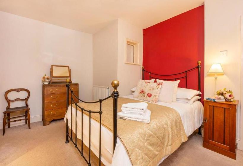 Пансион Ashley Guest House