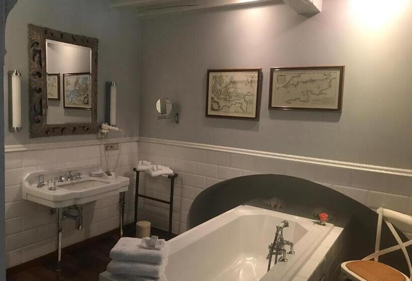 بنسيون B&b Number 11 Exclusive Guesthouse