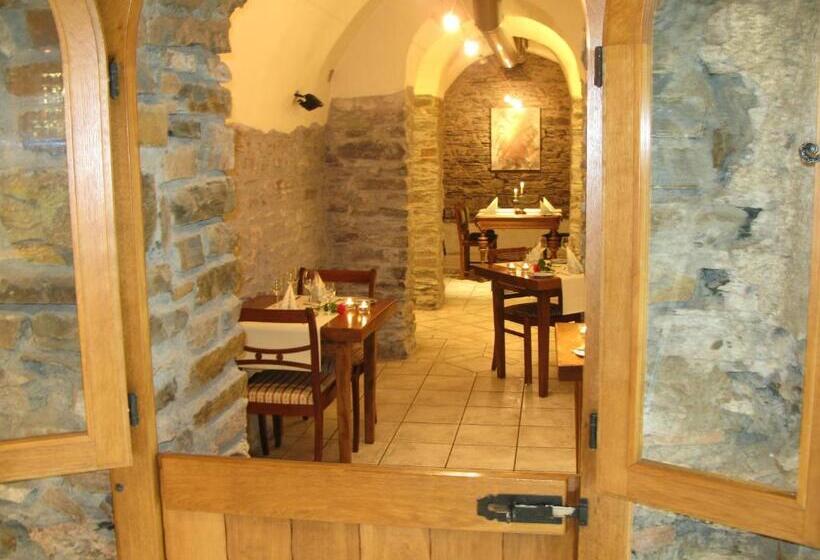 بنسيون Beim Schneemann