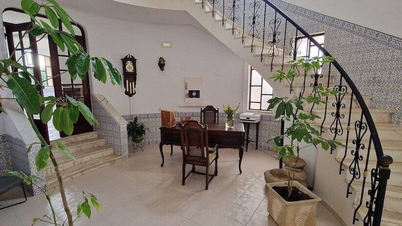 פנסיון Casa Rosa Montes