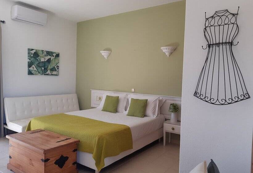 פנסיון Casa Rosa Montes