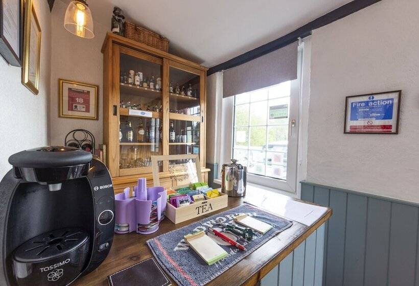 ペンション Edale House B&b