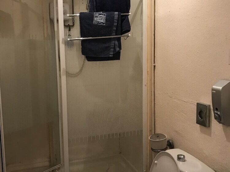 Пансион Fawlty Towers