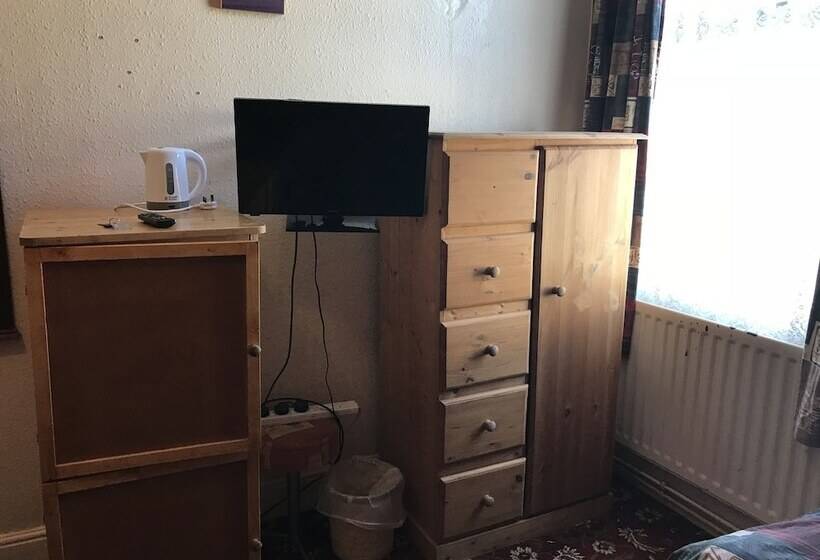 Пансион Fawlty Towers