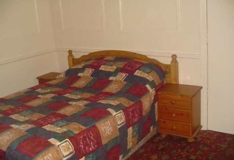 Пансион Fawlty Towers