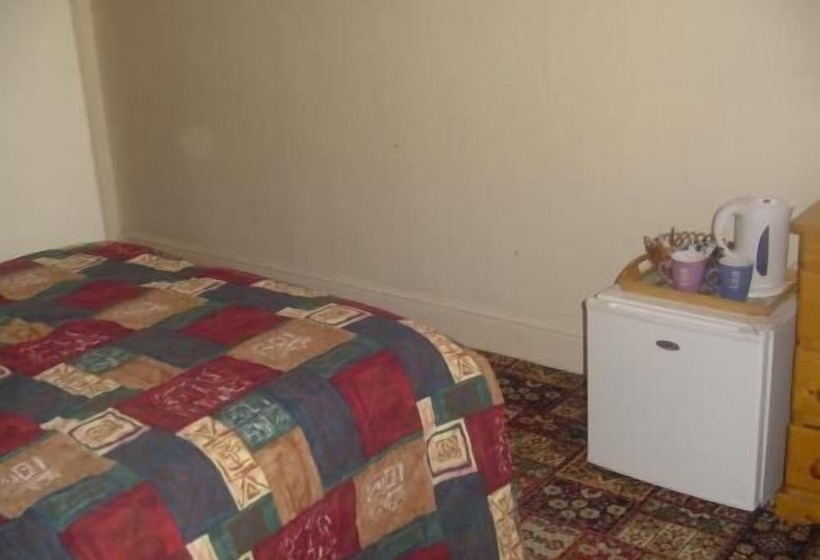 Пансион Fawlty Towers