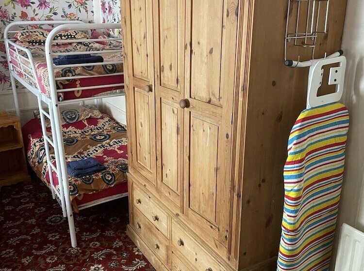 Пансион Fawlty Towers