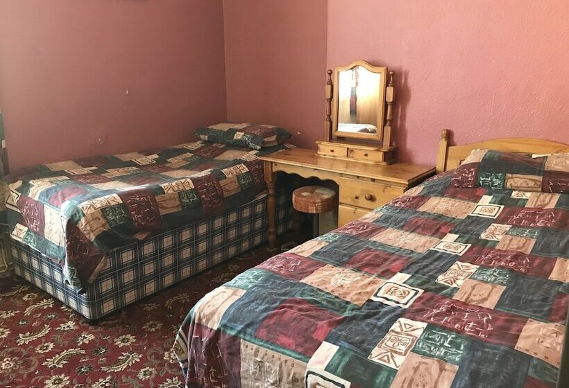 Пансион Fawlty Towers