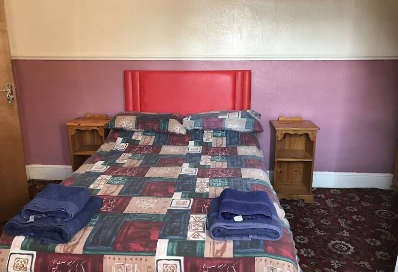 Пансион Fawlty Towers