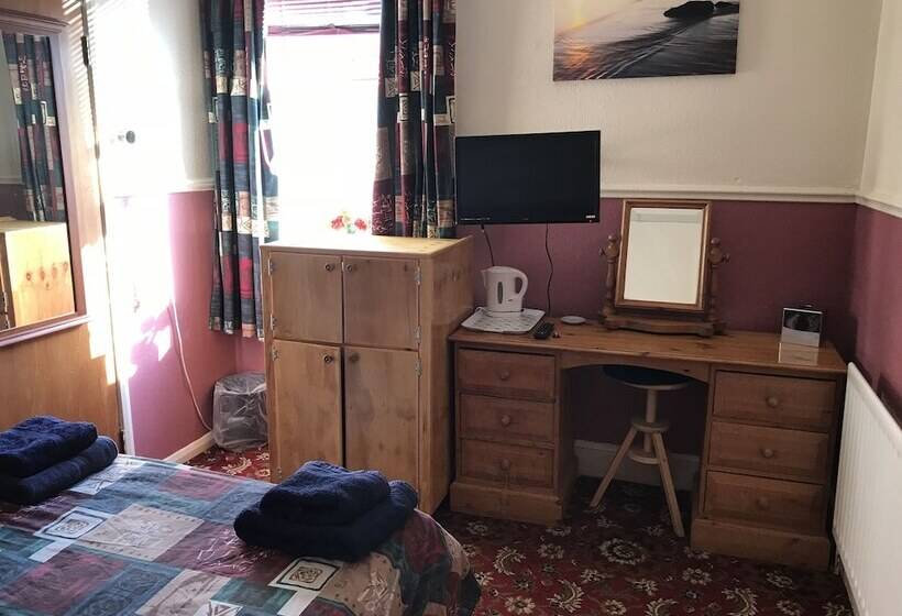 Пансион Fawlty Towers