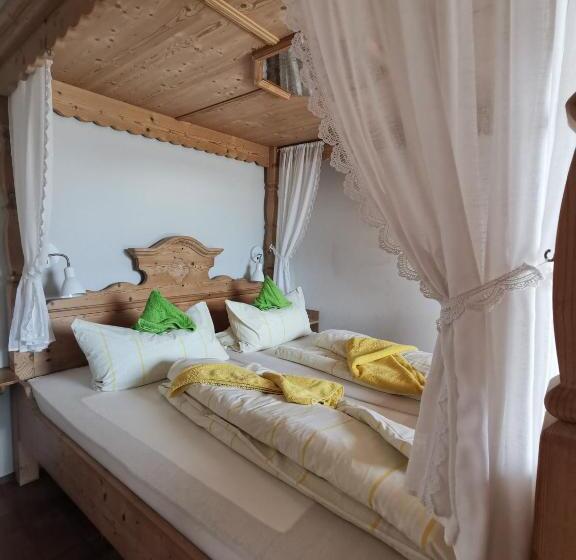 פנסיון Garni Austermayer