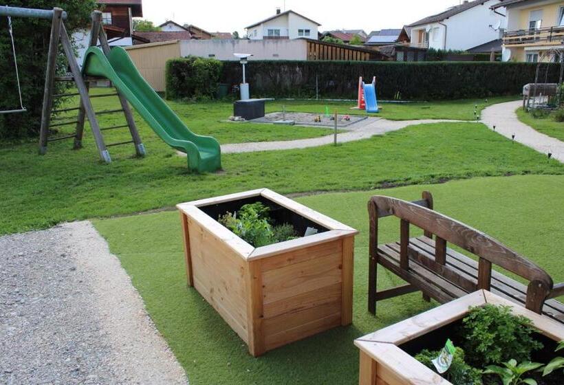 פנסיון Garni Austermayer