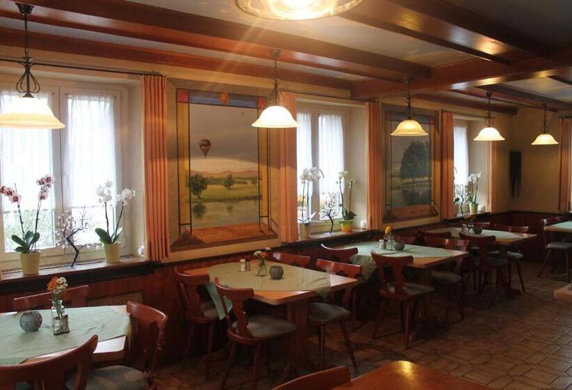 ペンション Gasthaus Zur Sonne