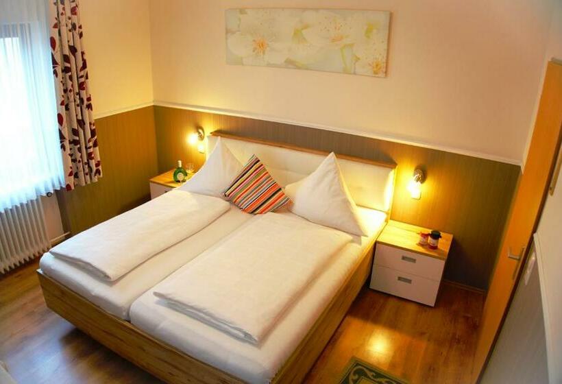 펜션 Gasthof Zum Löwen