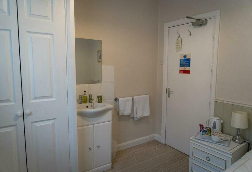 פנסיון Jedburgh Guest House